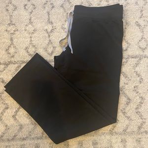 Black Fig scrub bottoms